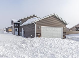 3316 Maple Leaf Loop S, Fargo, ND 58104