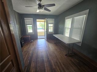 1118 E 45th St Floor 1, Kansas City, MO 64110