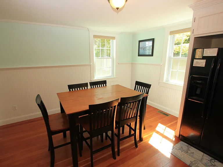 321 Williston Rd — Photo 9