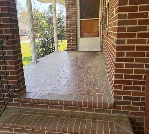 3rd image of 227 N Whitehead Street