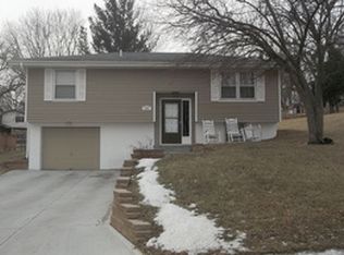 905 5th St, Glenwood, IA 51534