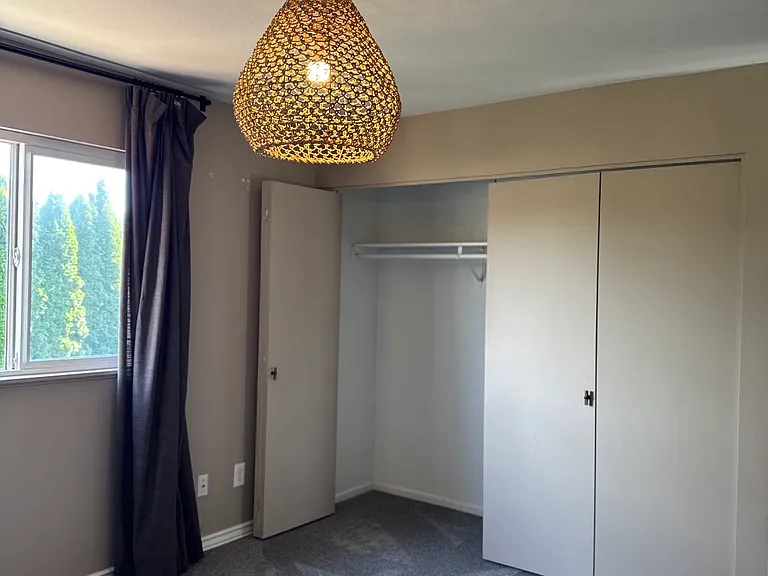 1579 NW Eastbrook Ct — Photo 11