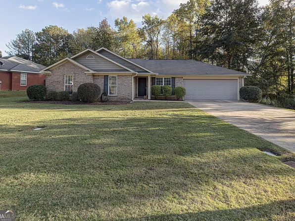 8054 Garrett Pines Dr, Midland, GA 31820