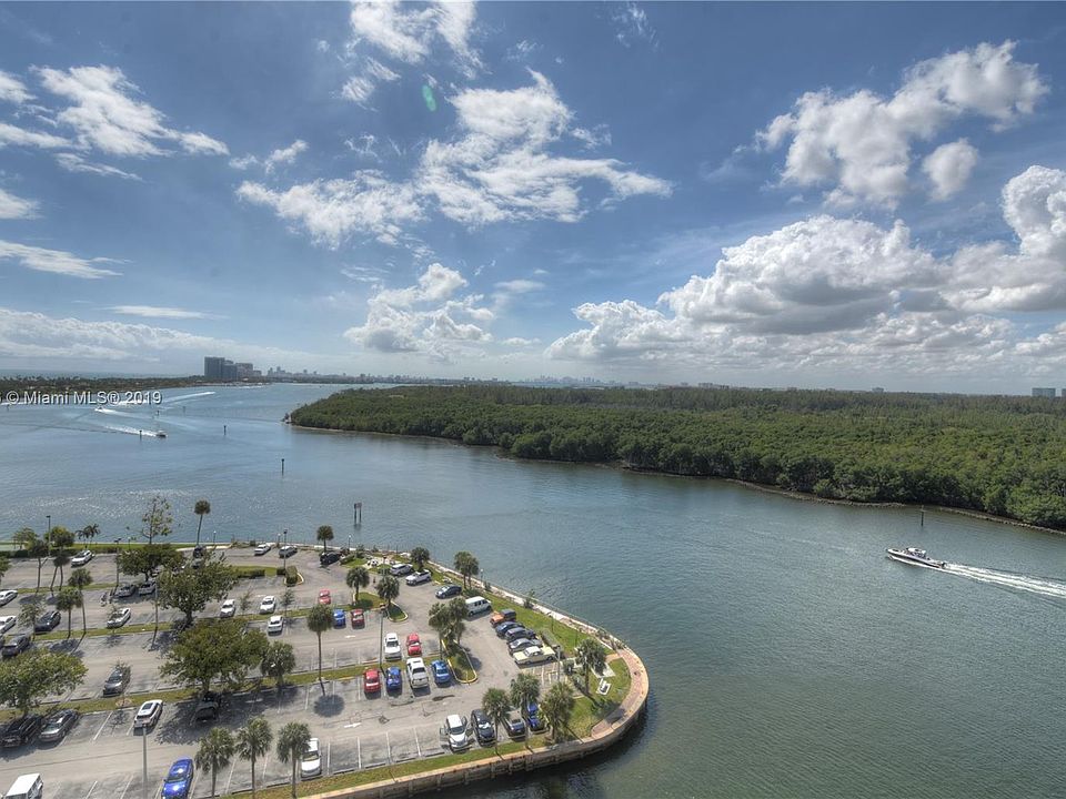 1st image of 400 Kings Point Dr #Ii