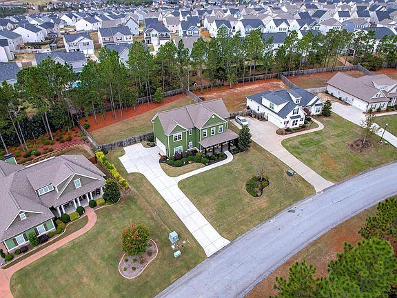 4th image of 708 Flat Rock Ln