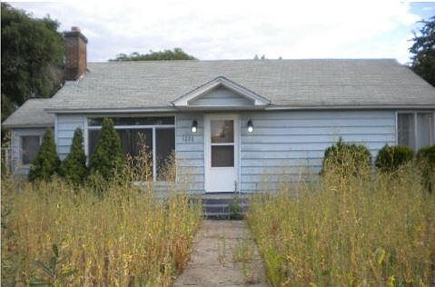 1st image of 1228 E Marietta Ave