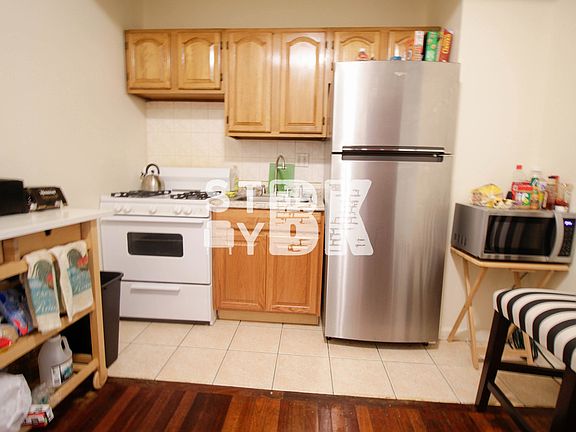 4th image of 51 Clifton Pl #3