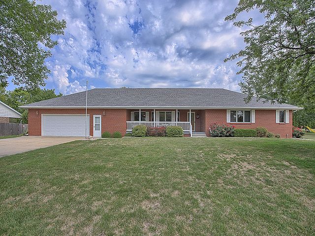 1st image of 532 Clover Ct