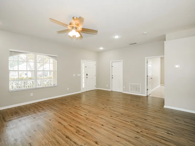 12923 Terrace Springs Dr — Photo 4