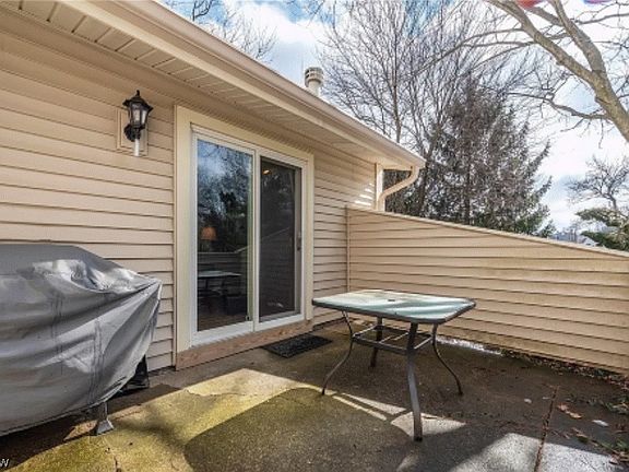 2nd image of 3160 Bay Landing Dr