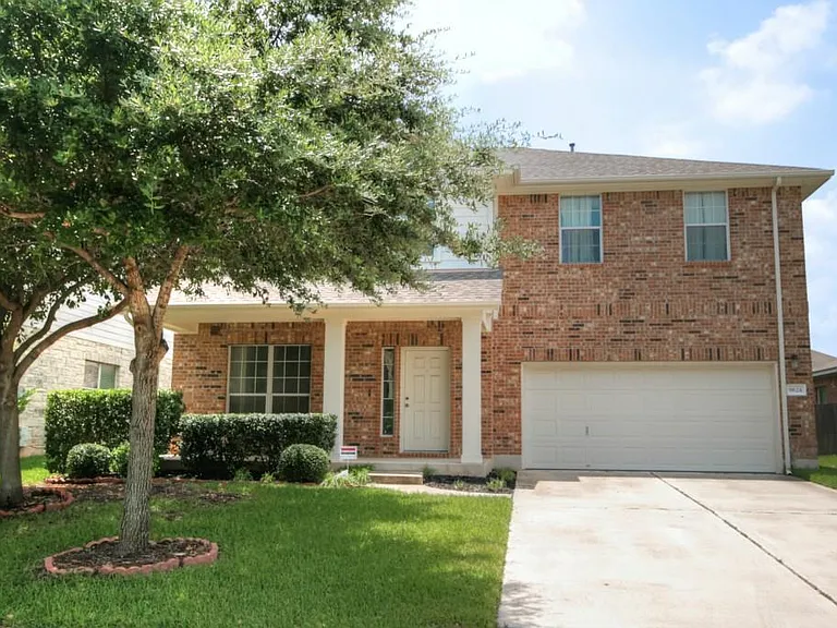 9624 Castle Pines Dr — Photo 1