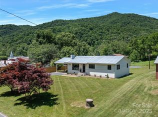 263 & 273 Stagger Weed Rd, Bakersville, NC 28705