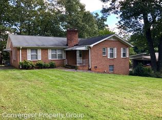 202 Laurel Rd, Greer, SC 29651