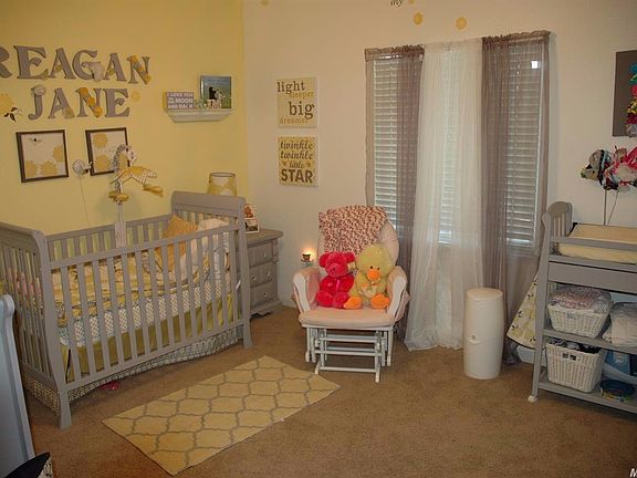 Large bedrooms upstars