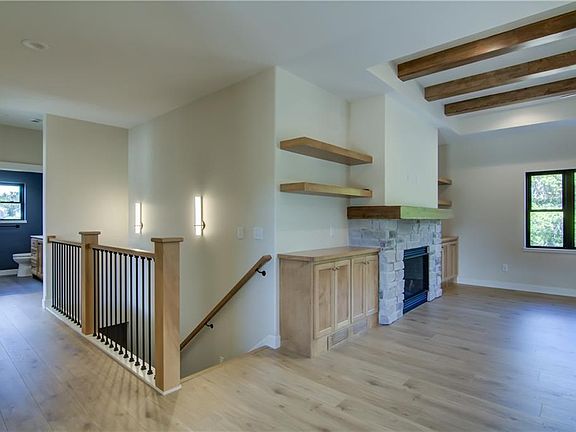 2nd image of S9024 Chestnut Road