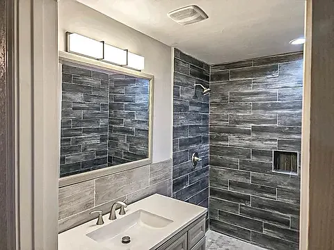 2214 S Missouri St — Photo 13