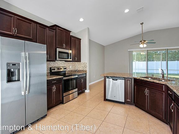 5th image of 7913 Silver Clover Ct