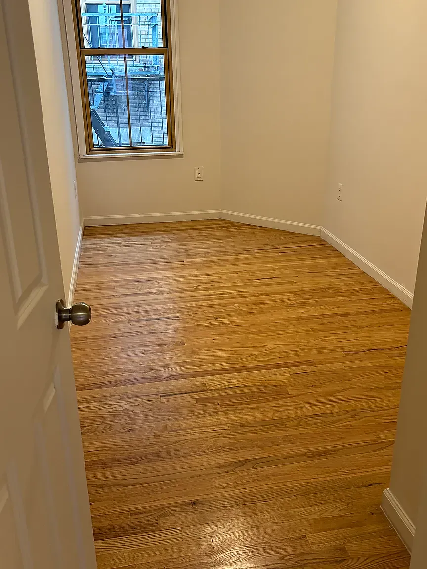 423 East 64th Street — Photo 3