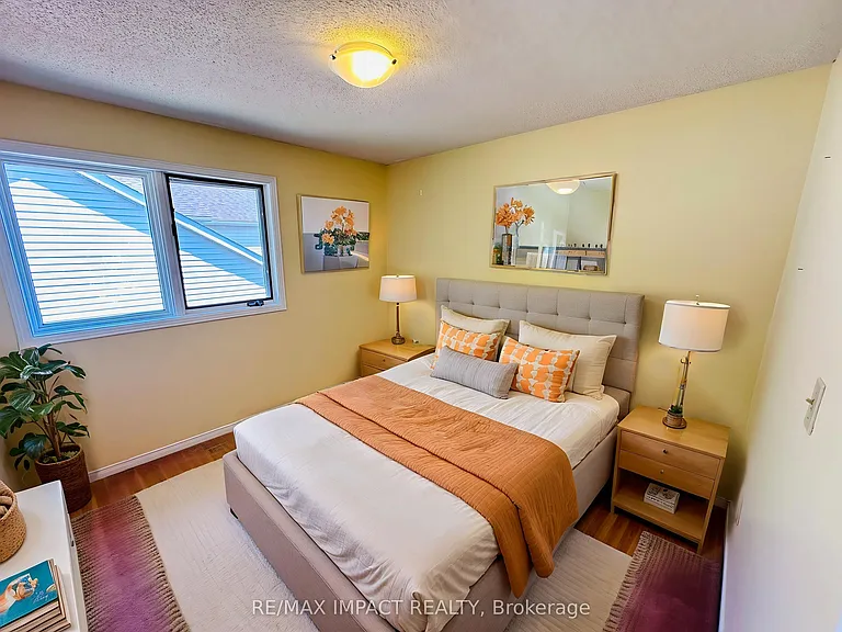 470 Safari Dr — Photo 13
