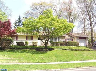 337 Hopwood Dr, Warminster, PA 18974