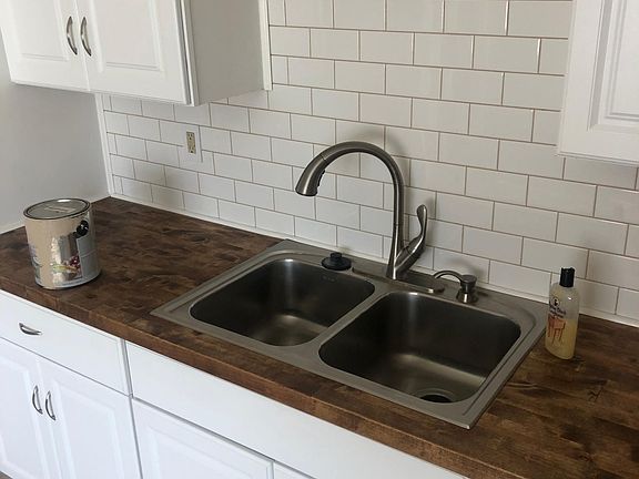 4th image of 33647 Alta St