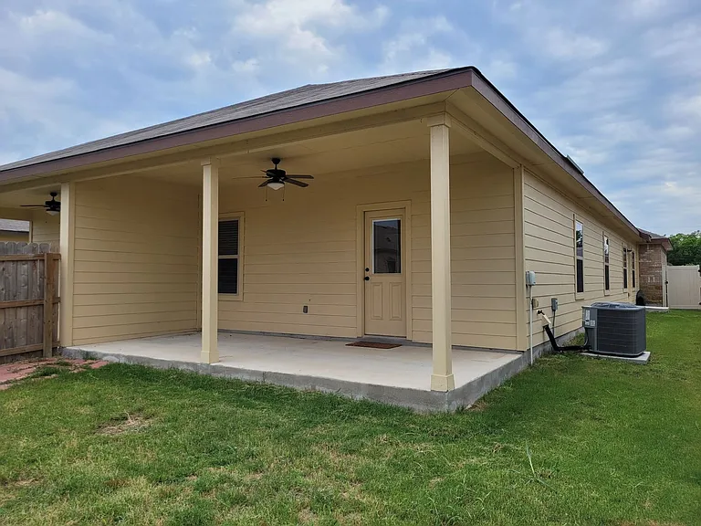 1143 Stanley Way — Photo 10