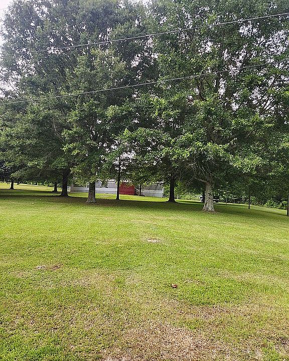 1st image of 220 Parker Rd
