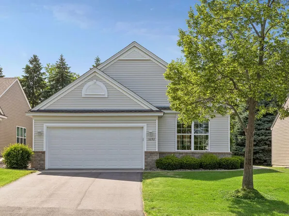 1692 Oakbrooke Way, Eagan, MN 55122