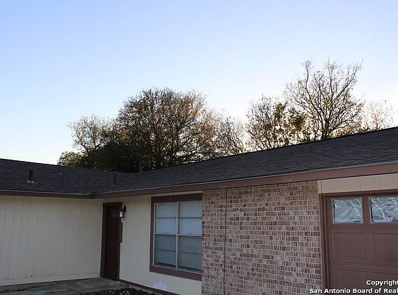 2nd image of 7523 Five Palms Dr