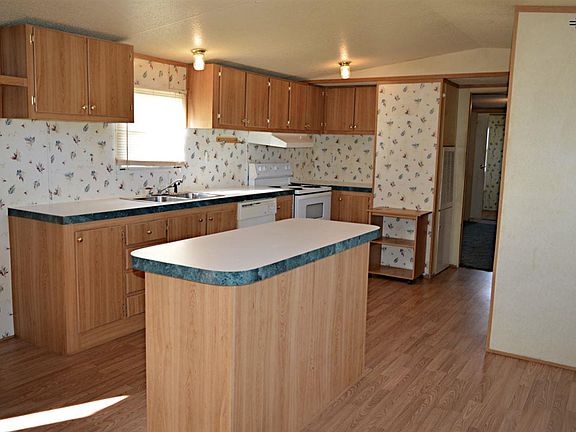 4th image of 919 S Valley Dr