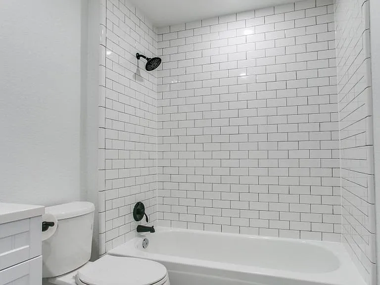 333 Banyan Dr — Photo 18