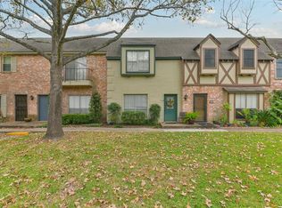 14719 Barryknoll Ln APT 64, Houston, TX 77079