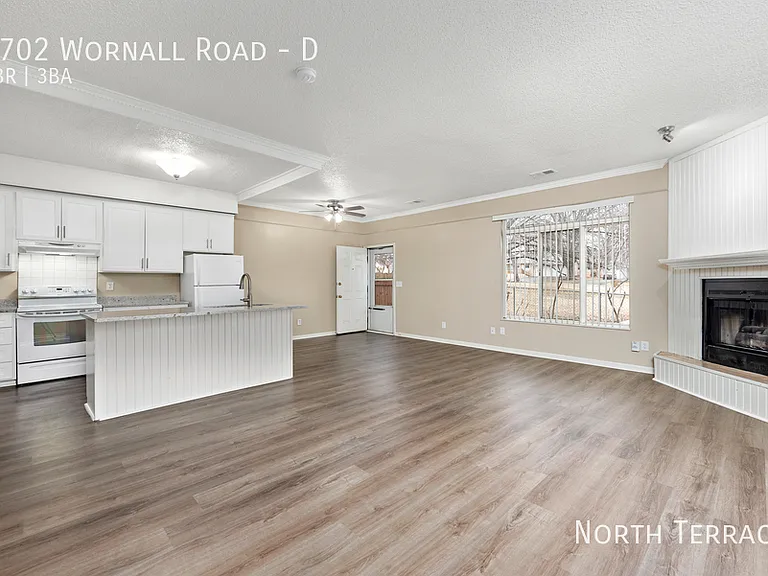 9702 Wornall Rd #D — Photo 5