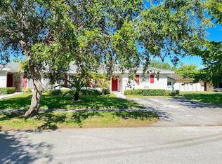 10643 SW 77th Ct, Pinecrest, FL 33156