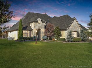 6352 N Locust Ln, Owasso, OK 74055