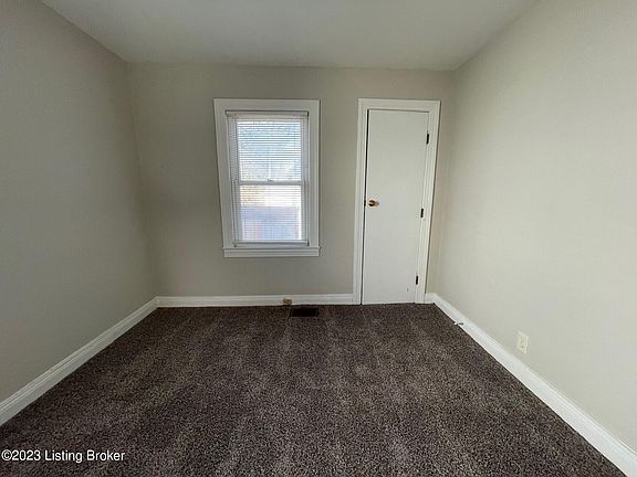 4th image of 1401 Thornberry Ave
