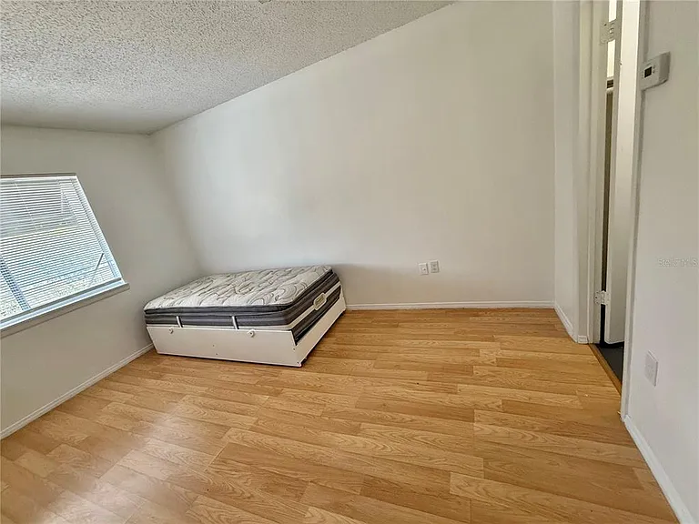 4113 S Semoran Blvd #14 — Photo 9