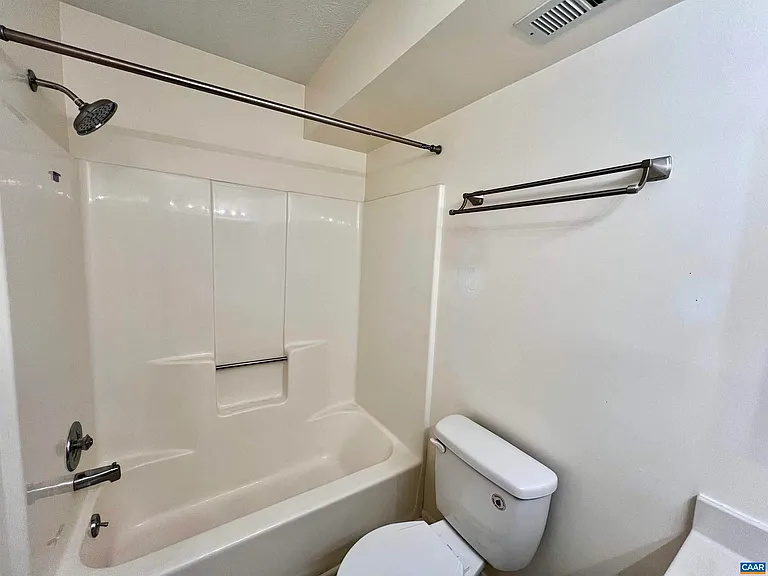 116 Turtle Creek Rd #111 — Photo 16