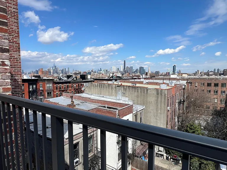 377 14th St #PENTHOUSE — Photo 9