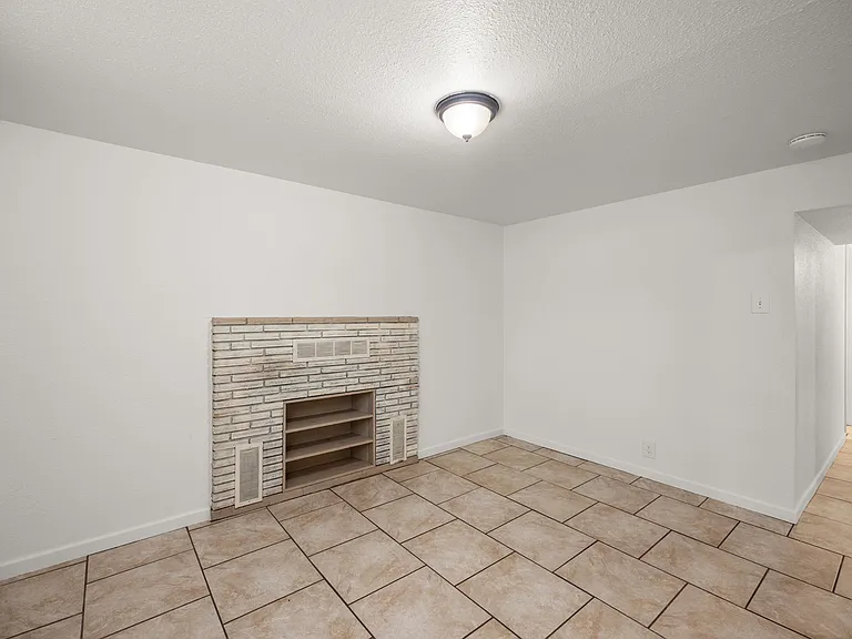 2407 E 7th Ave #2B — Photo 12