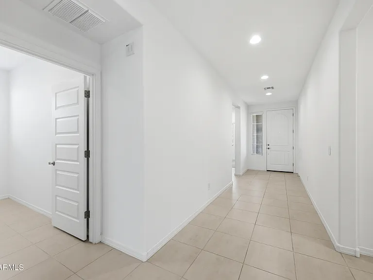 3810 N 101st Dr — Photo 19