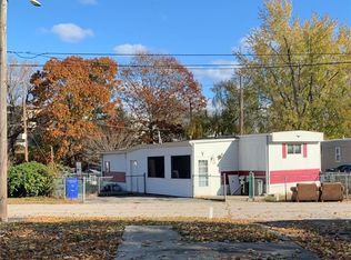 32 Alfa Dr, Pawtucket, RI 02860