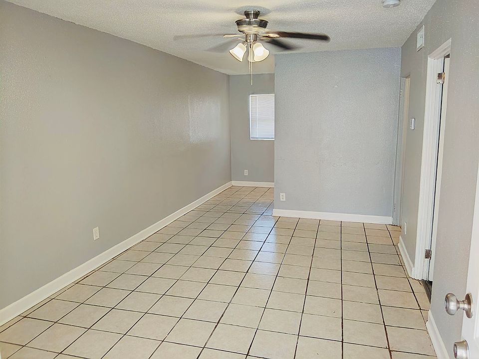 1st image of 429 W 18th St #431