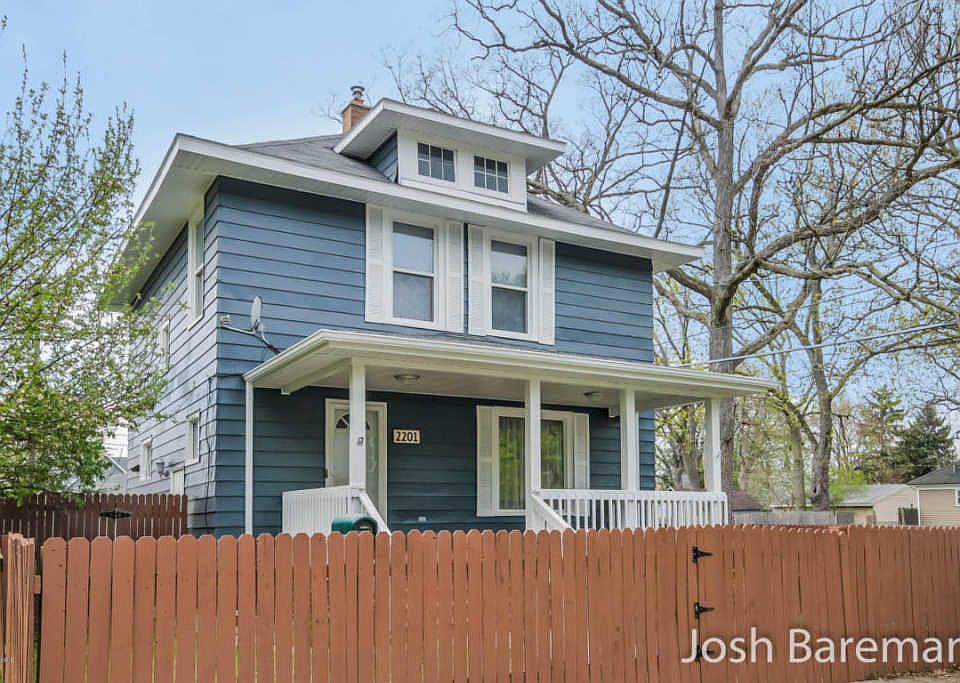 1st image of 2201 Francis Ave SE