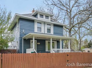 2201 Francis Ave SE, Grand Rapids, MI