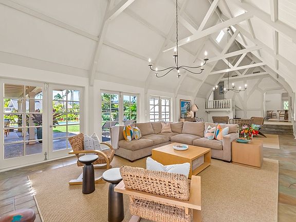 2nd image of 4584 Kahala Ave