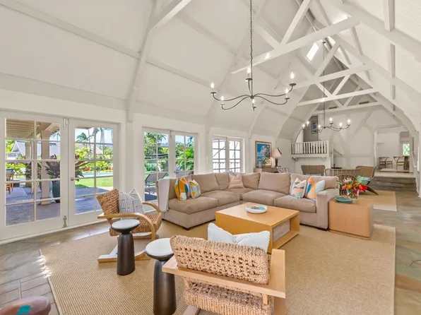 4584 Kahala Ave, Honolulu, HI 96816