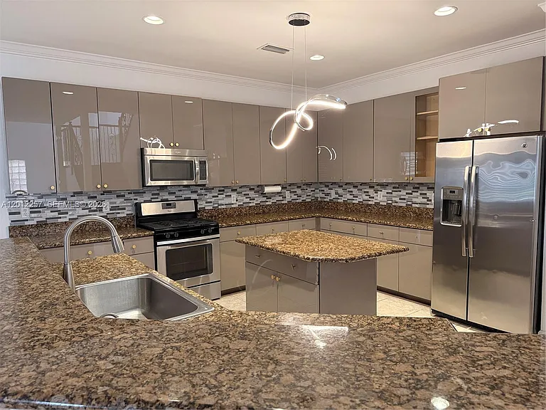 10434 White Pinto Ct — Photo 15