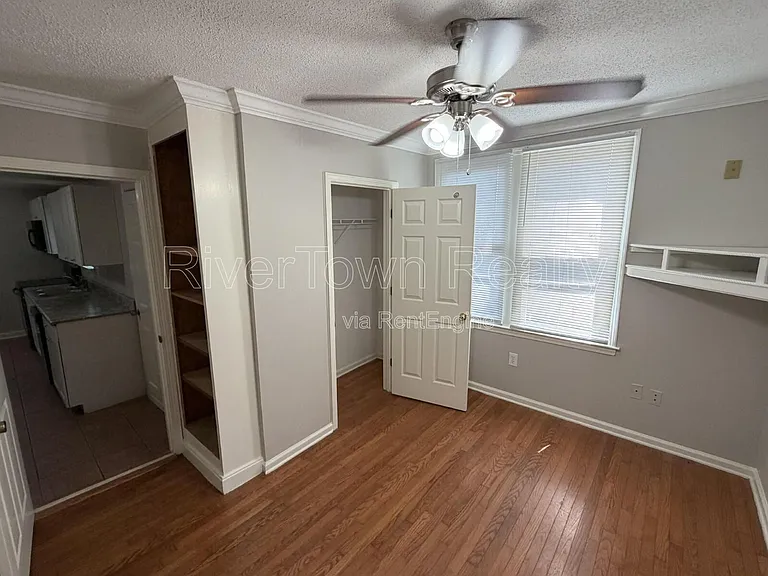 736 Echles St — Photo 13