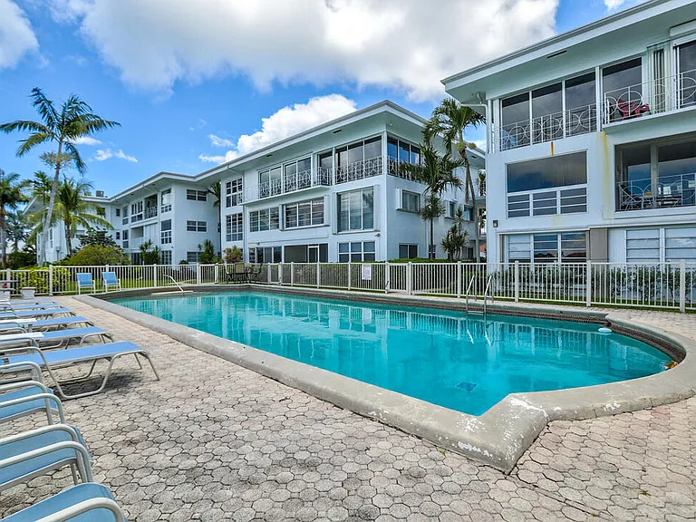 2727 Yacht Club Blvd #2A — Photo 12
